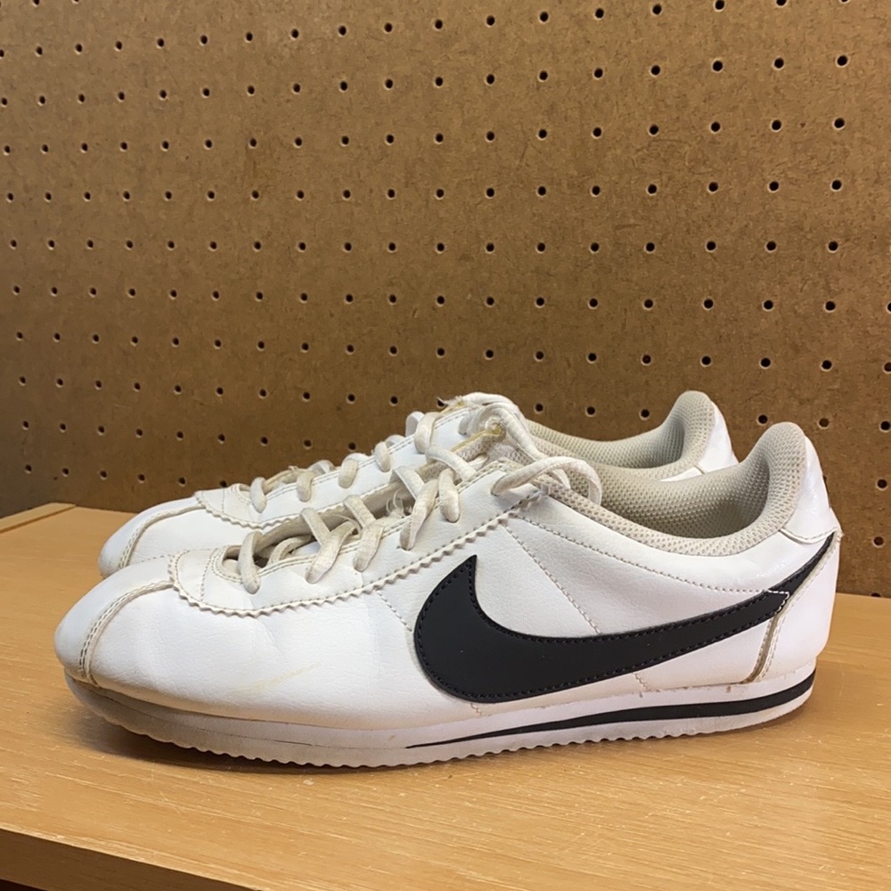 Nike Cortez GS Size 6.5Y White/Black